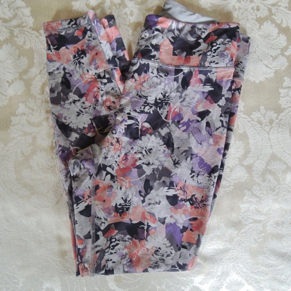 Dip Gray & Pink Floral Leggings Stash Pocket L